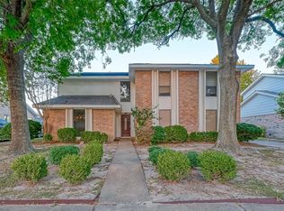 8803 Woodleigh Dr, Houston, TX 77083