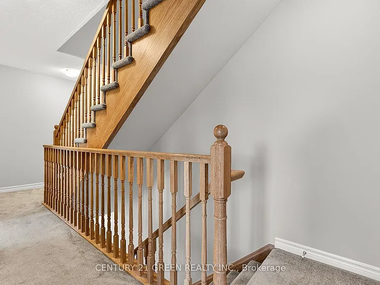 383 Dundas St E #76 — Photo 26