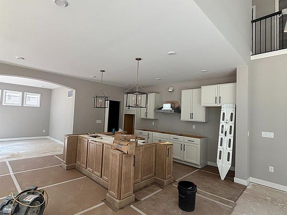 3rd image of 5371 Sheldon Close