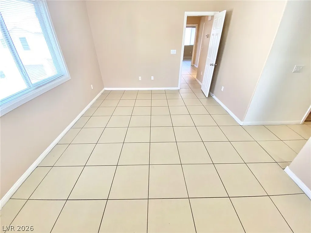 3 bed, 2.5 bath, 1483 sqft, $1,850 — Photo 4