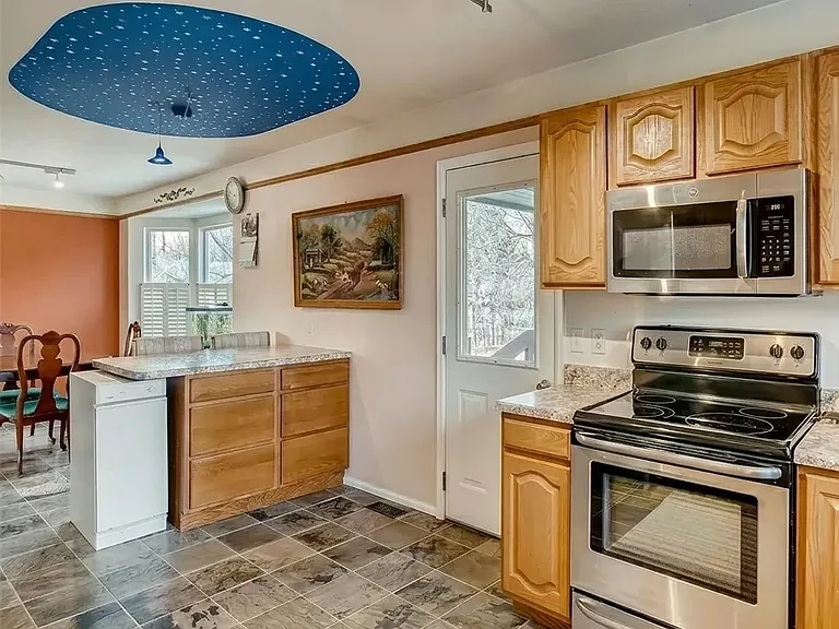 11911 W 13th Ave — Photo 33