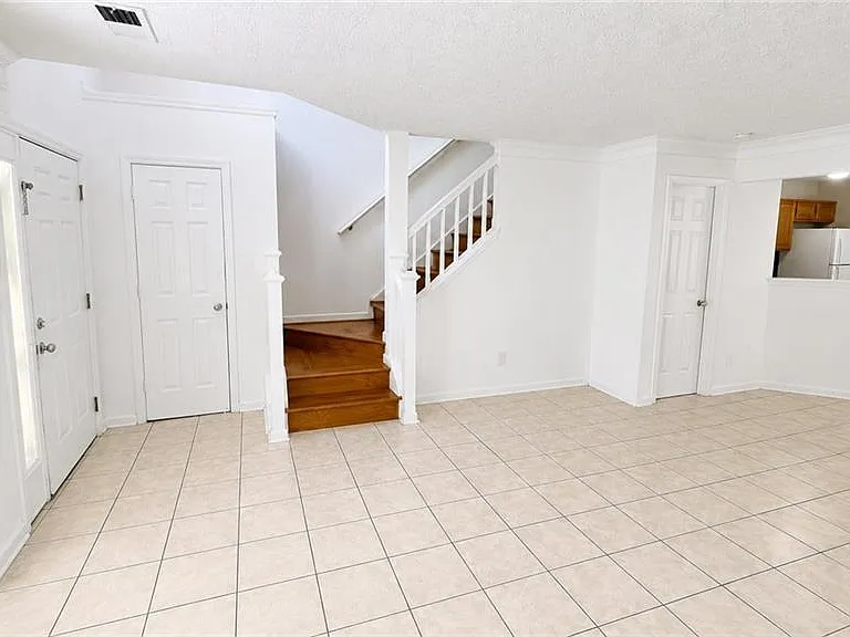 1271 Vintage Pointe Dr — Photo 9