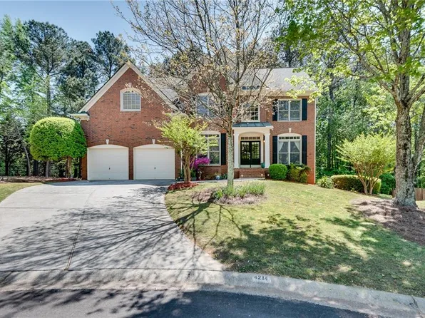 4214 Balmoral Glen Dr, Berkeley Lake, GA 30092