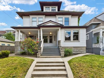 2222 NW Irving St, Portland, OR, 97210