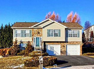 171 Timber Ln, Hanover, PA 17331