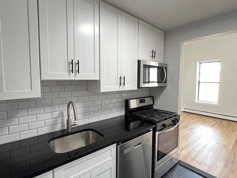 48 Bright St #4 — Photo 13