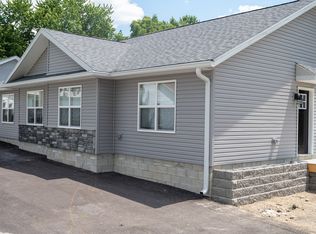 5 Carriage St #5, Greens Fork, IN 47345