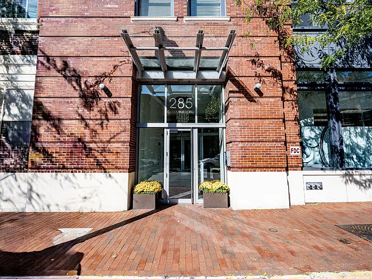 285 Columbus Ave #601 — Photo 2