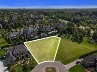 2939 Croftshire Ct, Rochester, MI 48306