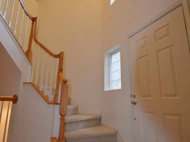 325 Winter Walk Dr — Photo 4