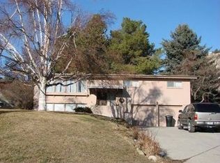 2305 Fairway Dr, Billings, MT 59102
