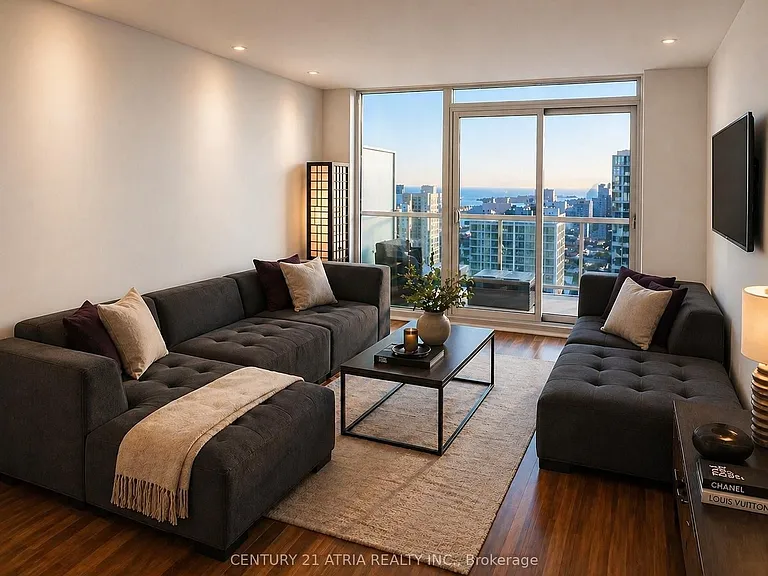 19 Grand Trunk Cres #Penthouse 12 — Photo 20