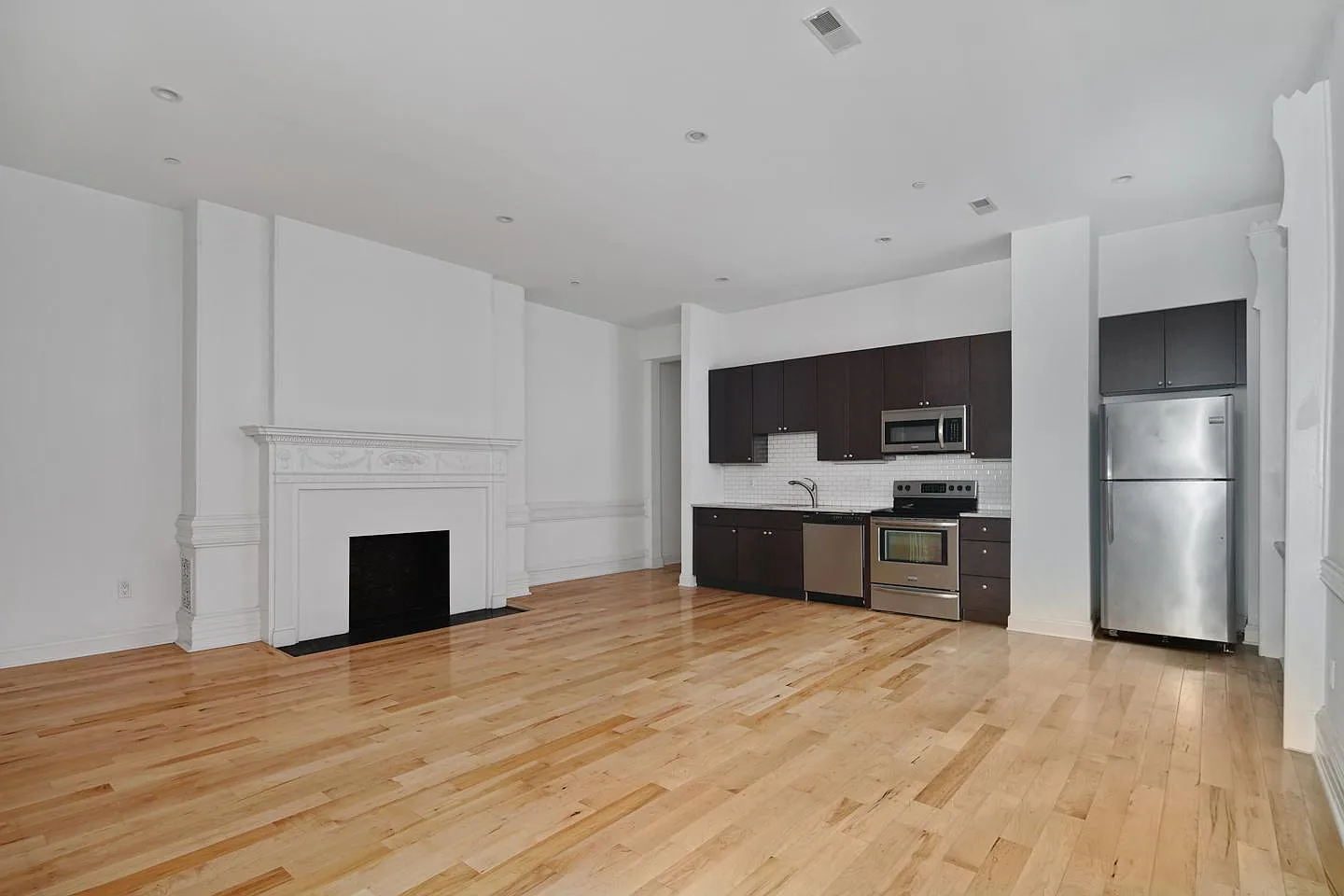 Spruce Street Lofts — Photo 2