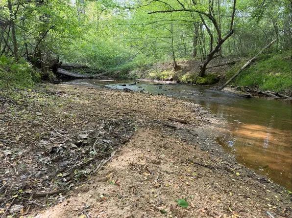 Millstream Dr, Gretna, VA 24557