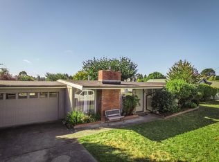 2288 Hillcrest Ave, Eureka, CA 95501