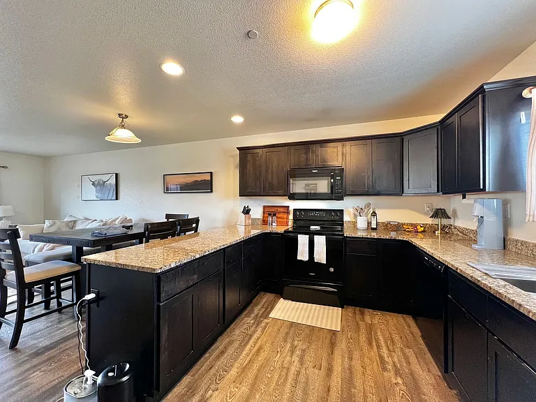 3660 W 25th St #1403 — Photo 4