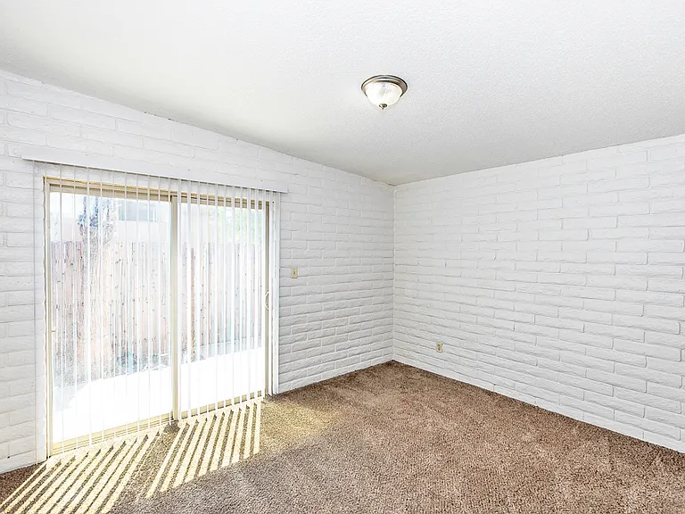 2864 S 1st Ave #1 — Photo 11