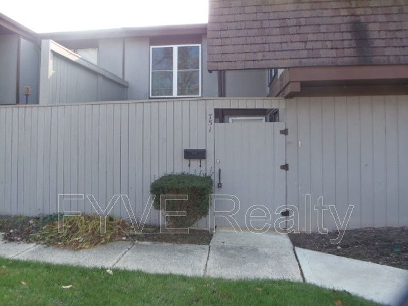 1st image of 751 Worthington Forest Pl