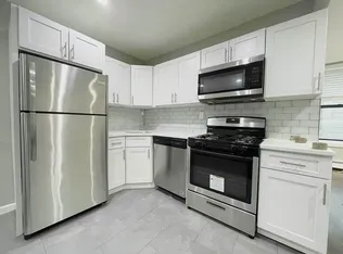 2592 Creston Avenue 43 image 1 of 5