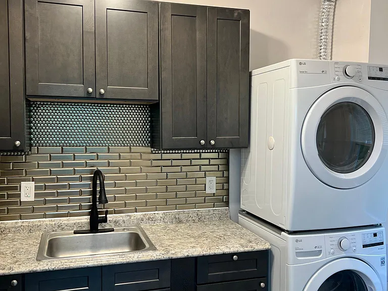 117 S 12th St #3N — Photo 8