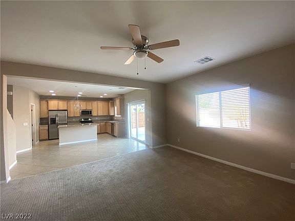 3rd image of 6447 Pochman Mesa St