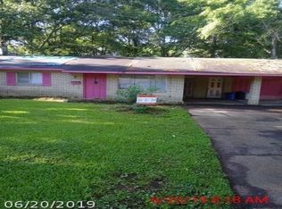 1051 Deryll St, Jackson, MS 39212