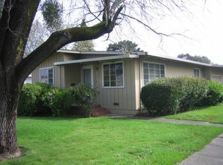 608 Avalon Ave, Santa Rosa, CA 95407
