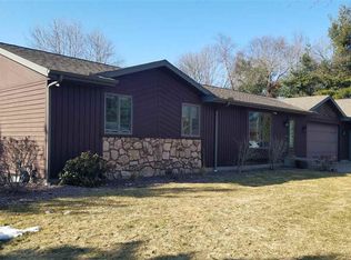 5480 Canary Dr, Stevens Point, WI 54482
