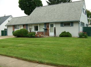 34 Quail Rd, Levittown, PA 19057