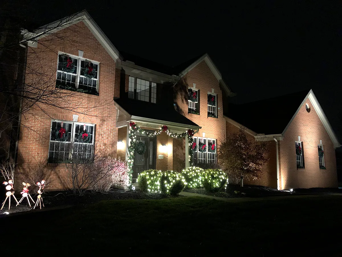 Building Photo - 8432 Greenside Dr
