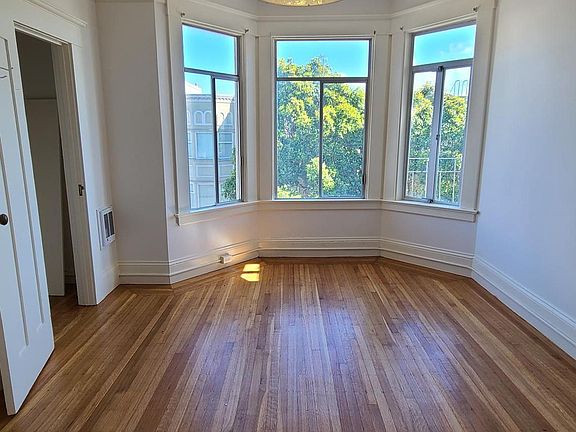 2nd image of 3590 Sacramento St