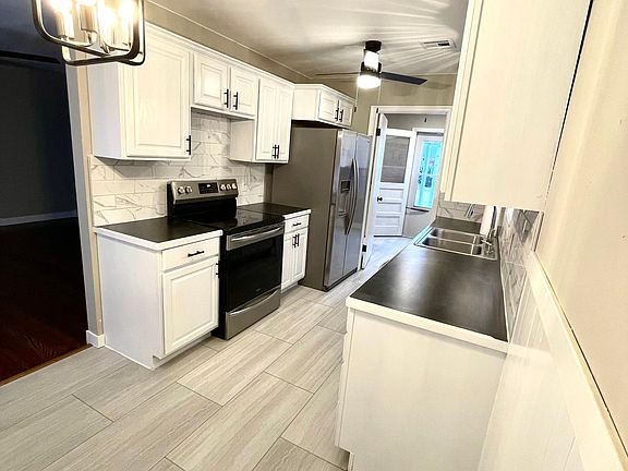 4th image of 2427 W Casado St