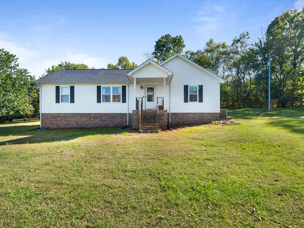 114 Hill St, Petersburg, TN 37144