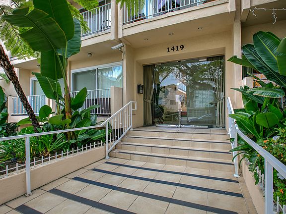 3rd image of 1419 N Poinsettia Pl #868190