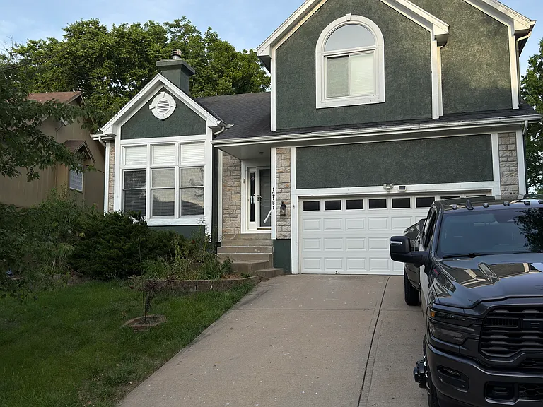 12181 Craig St — Photo 1