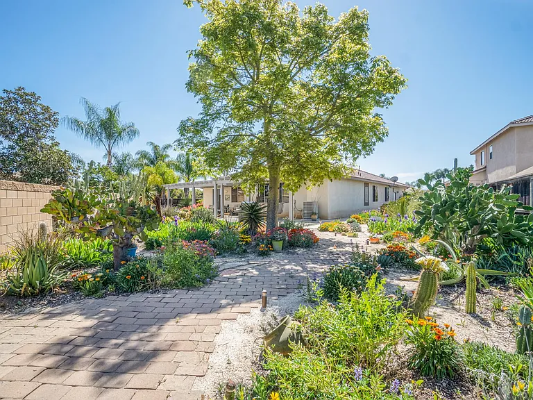 32154 Renoir Rd — Photo 32
