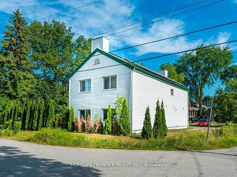 1015 Arnold St #2 — Photo 1