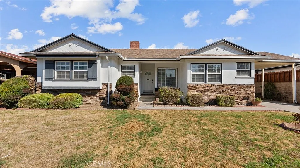 3 bed, 1443 sqft, $4,350 — Photo 1