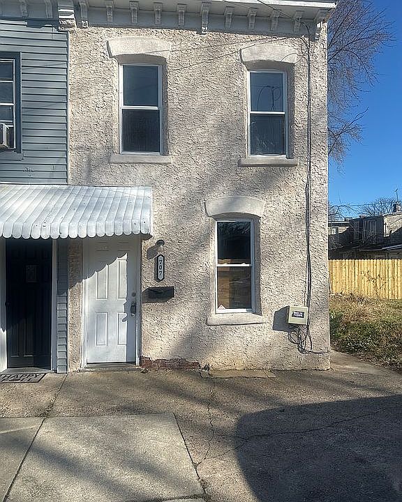 1st image of 707 Pusey St