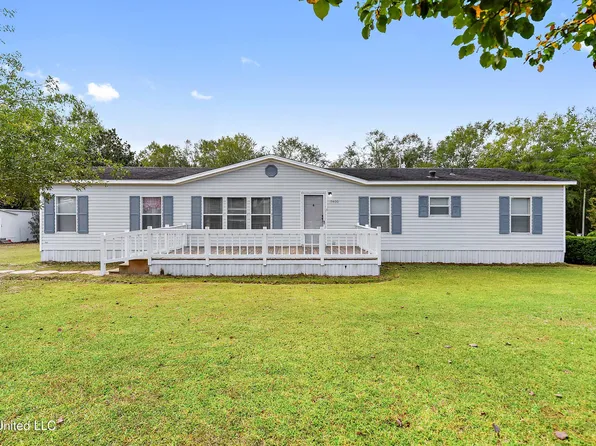 15400 Finley Dr, Gulfport, MS 39503