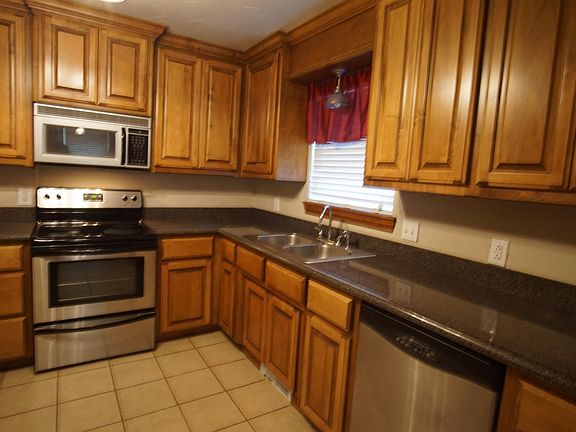 4th image of 1717 Janeen St