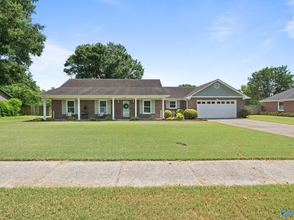 2225 Villaret Dr SW, Huntsville, AL 35803