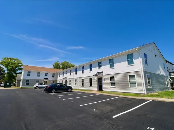 389 Terrace Ave APT 104, Virginia Beach, VA 23451