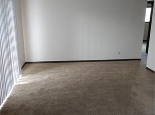 243 Keystone Dr APT 21, Rantoul, IL 61866