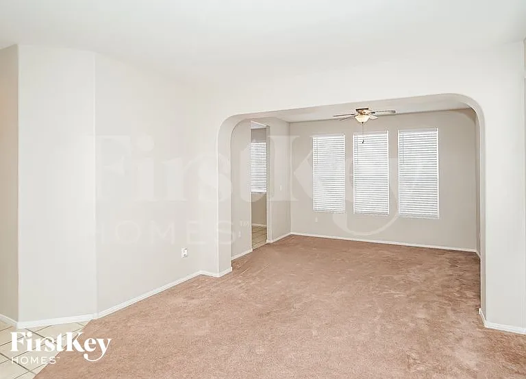 8136 Kokoma Dr — Photo 4