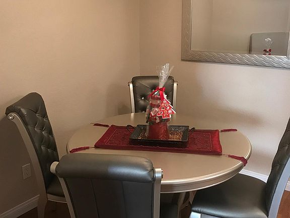 4th image of 12075 Alta Carmel Ct Unit 36