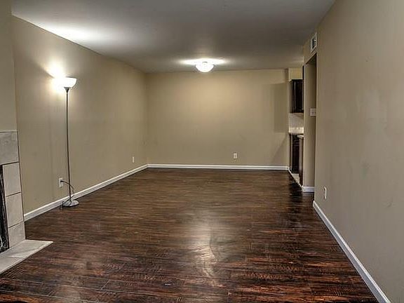 2nd image of 572 Fieldmount Dr