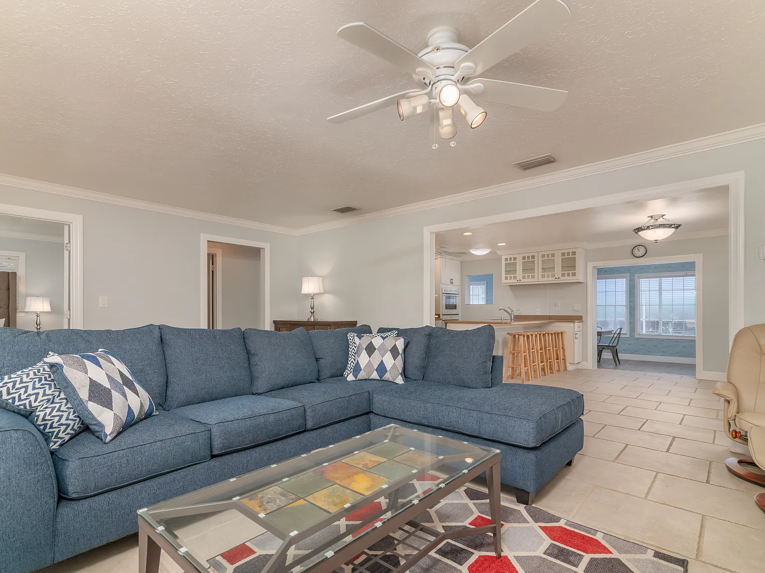 3 bed, 1902 sqft, $3,500 — Photo 4