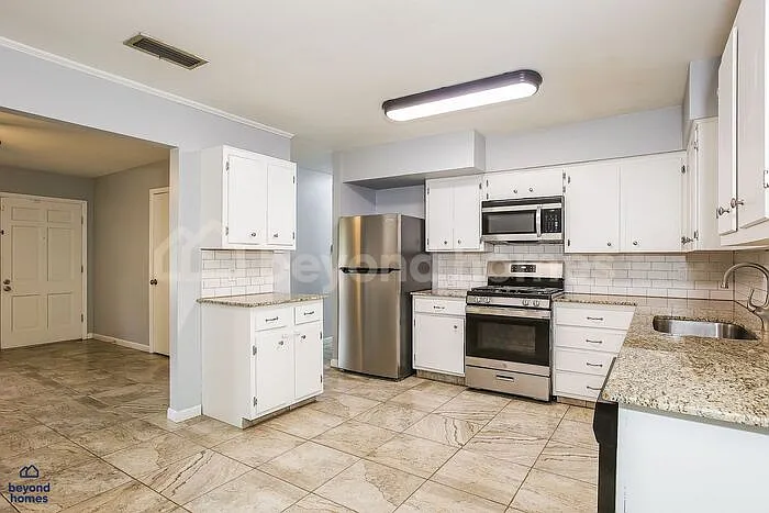 512 Nebling Rd — Photo 3