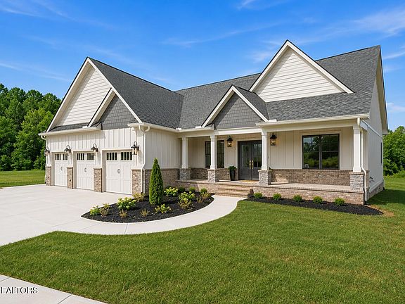 3rd image of 108 Cozy Manor Way
